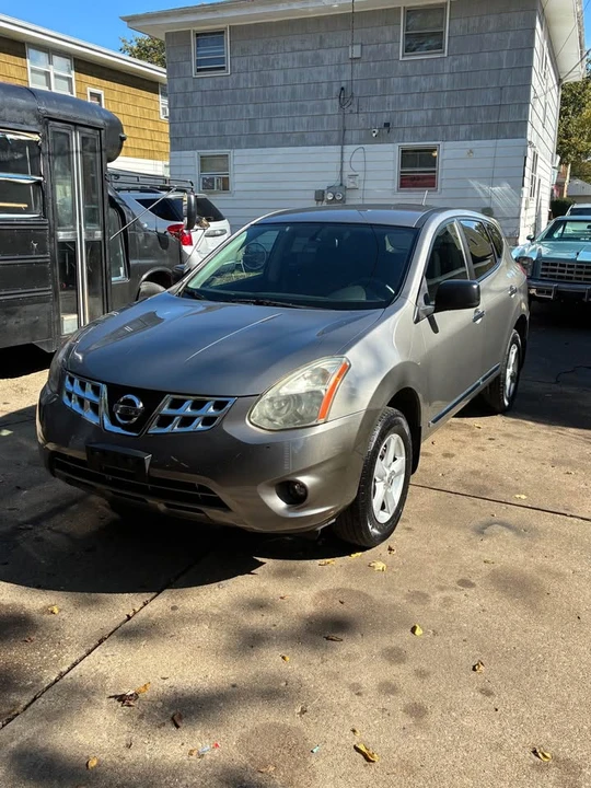 2012 Nissan Rogue - Image 3 of 11