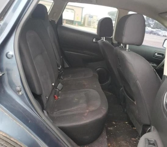 2012 Nissan Rogue - Image 8 of 9