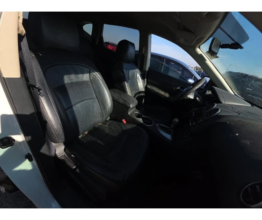 2012 Nissan Rogue - Image 6 of 12