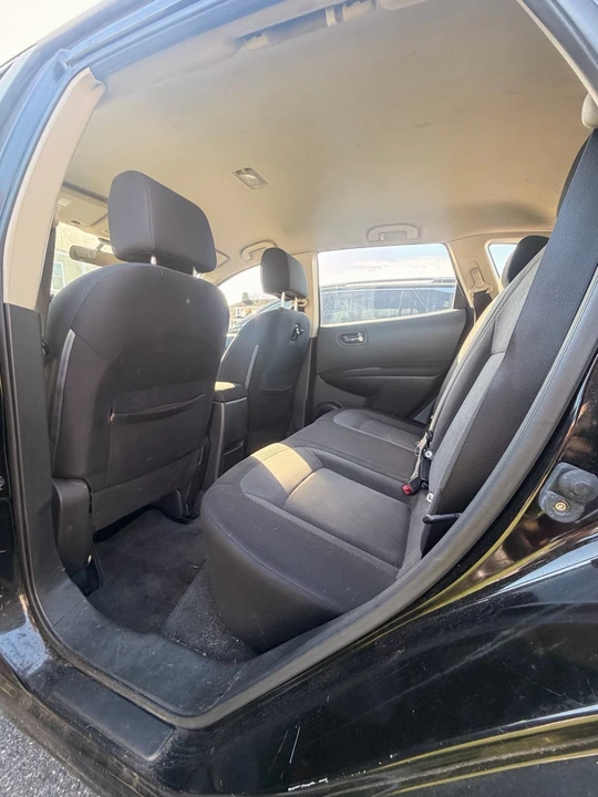2012 Nissan Rogue - Image 10 of 12
