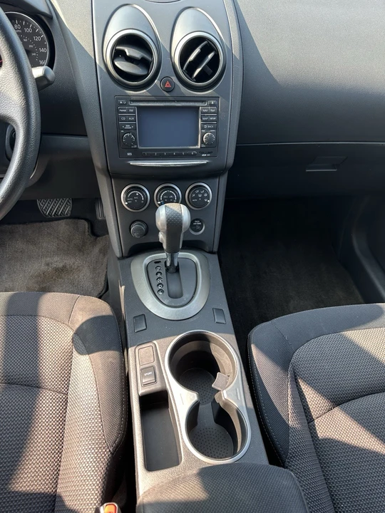 2012 Nissan Rogue - Image 11 of 21