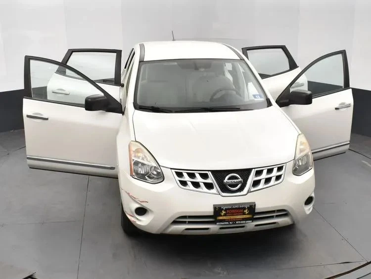 2012 Nissan Rogue - Image 10 of 12