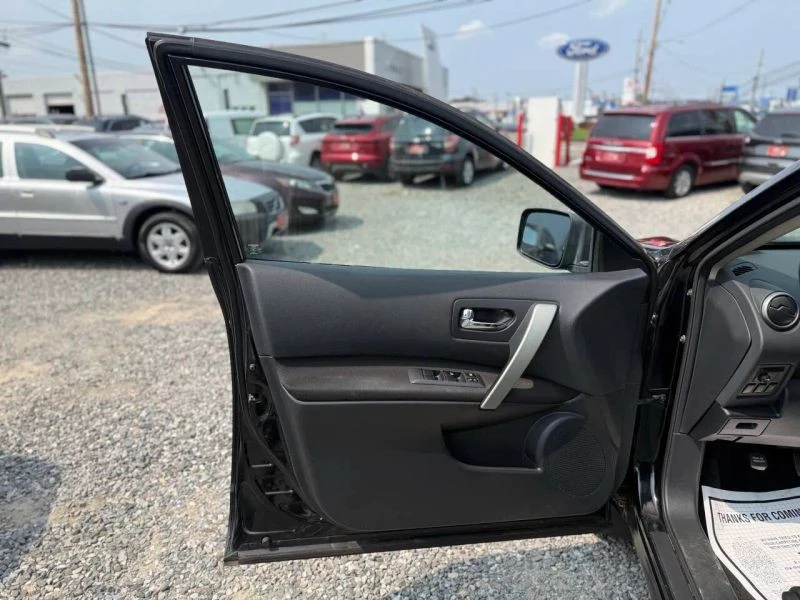 2012 Nissan Rogue - Image 9 of 12