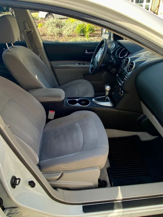 2012 Nissan Rogue - Image 9 of 19