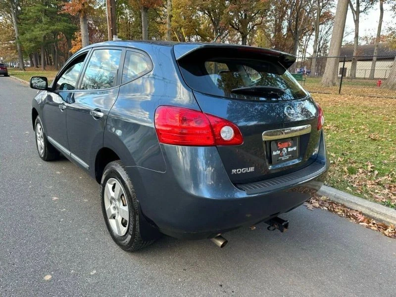 2012 Nissan Rogue - Image 10 of 12