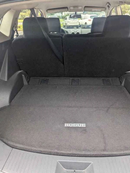 2012 Nissan Rogue - Image 3 of 11