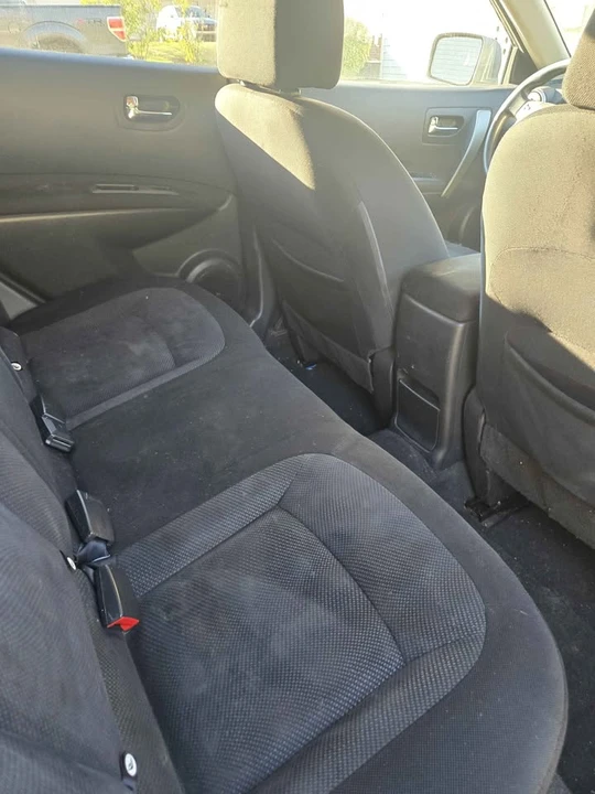 2012 Nissan Rogue - Image 11 of 14