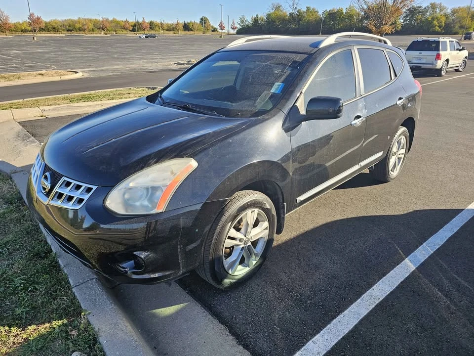 2012 Nissan Rogue - Image 2 of 7