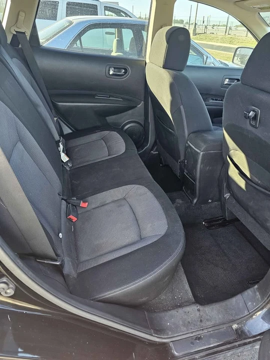 2012 Nissan Rogue - Image 6 of 7