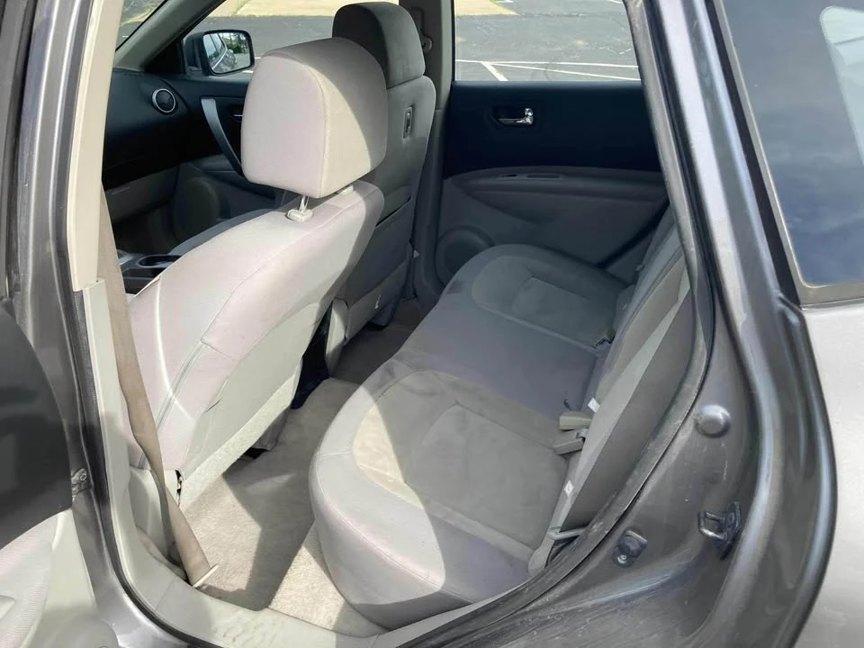 2012 Nissan Rogue - Image 4 of 4