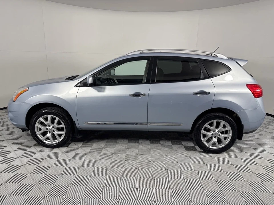 2012 Nissan Rogue - Image 8 of 12