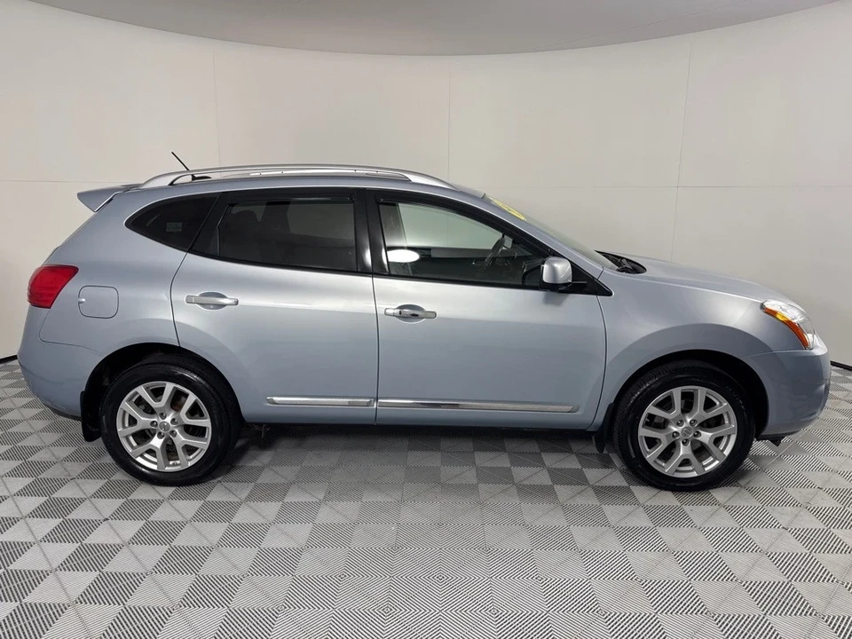 2012 Nissan Rogue - Image 4 of 12