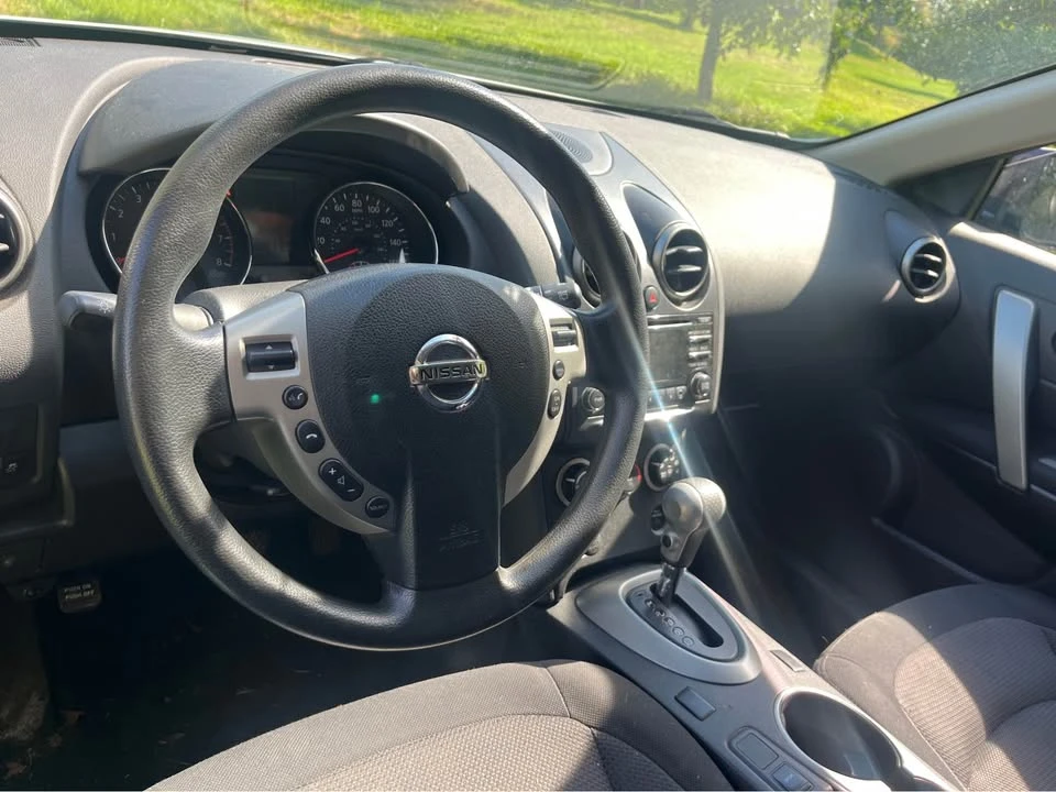 2012 Nissan Rogue - Image 6 of 7