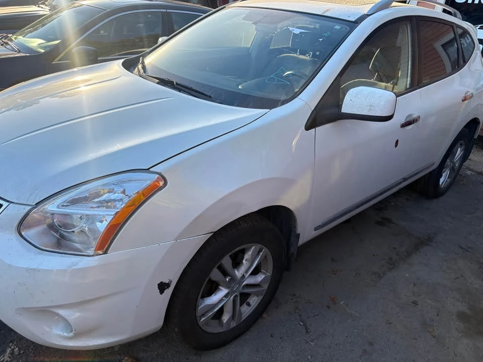 2012 Nissan Rogue - Image 3 of 12
