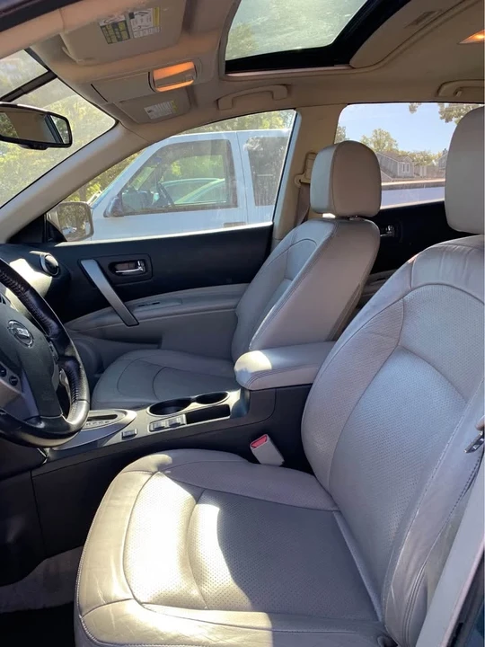 2012 Nissan Rogue - Image 11 of 13