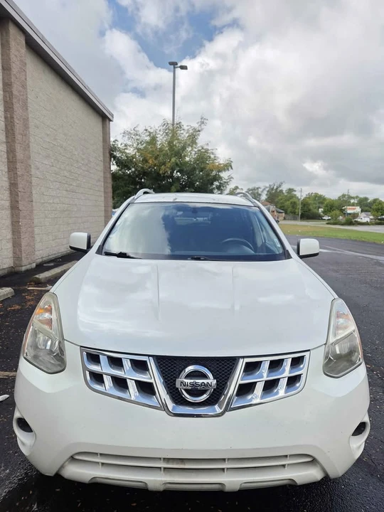 2012 Nissan Rogue - Image 2 of 14