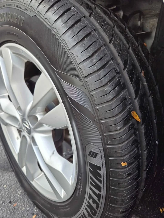 2012 Nissan Rogue - Image 13 of 14