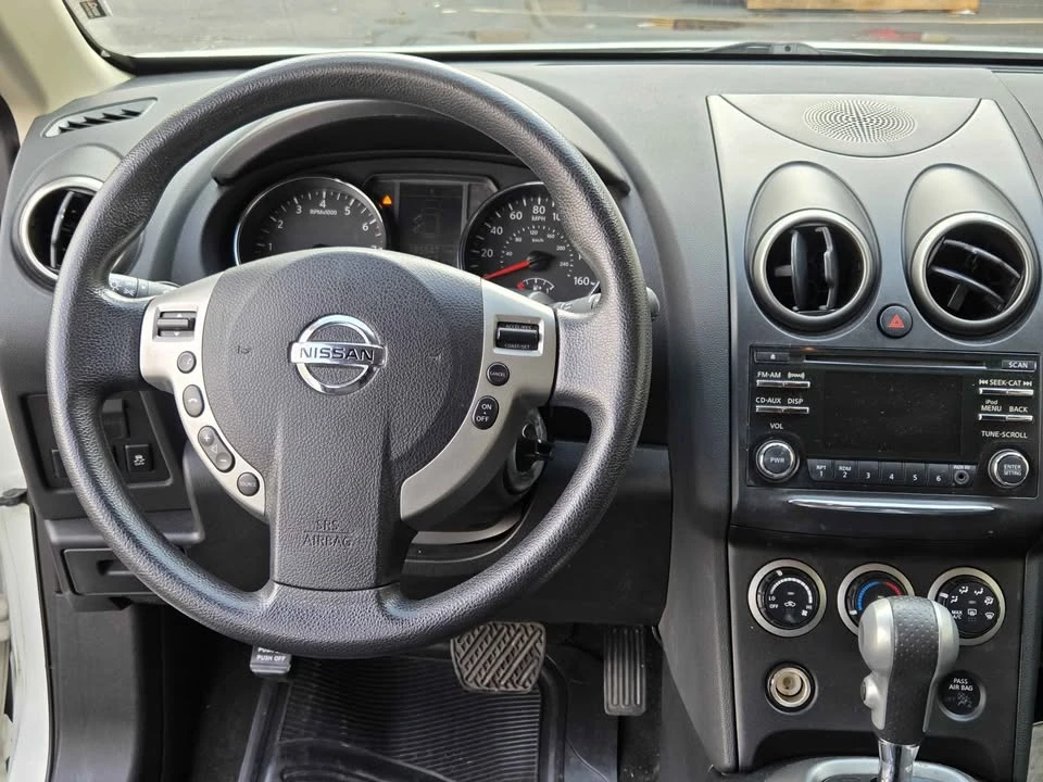2012 Nissan Rogue - Image 11 of 14