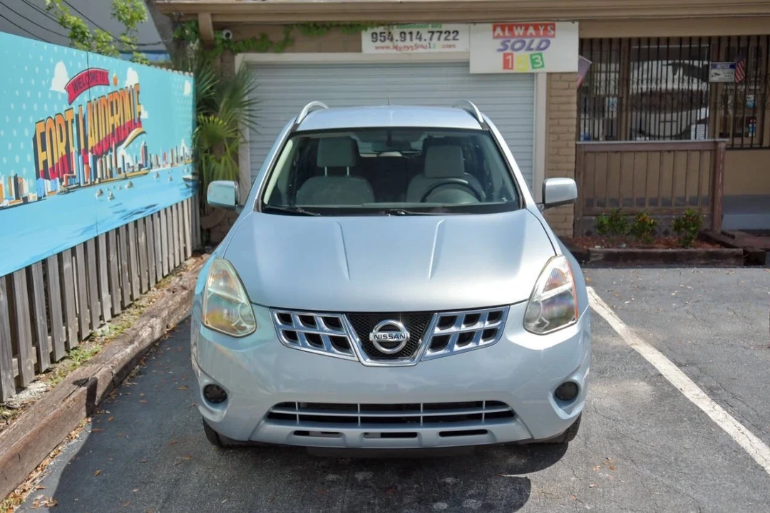 2012 Nissan Rogue - Image 3 of 12