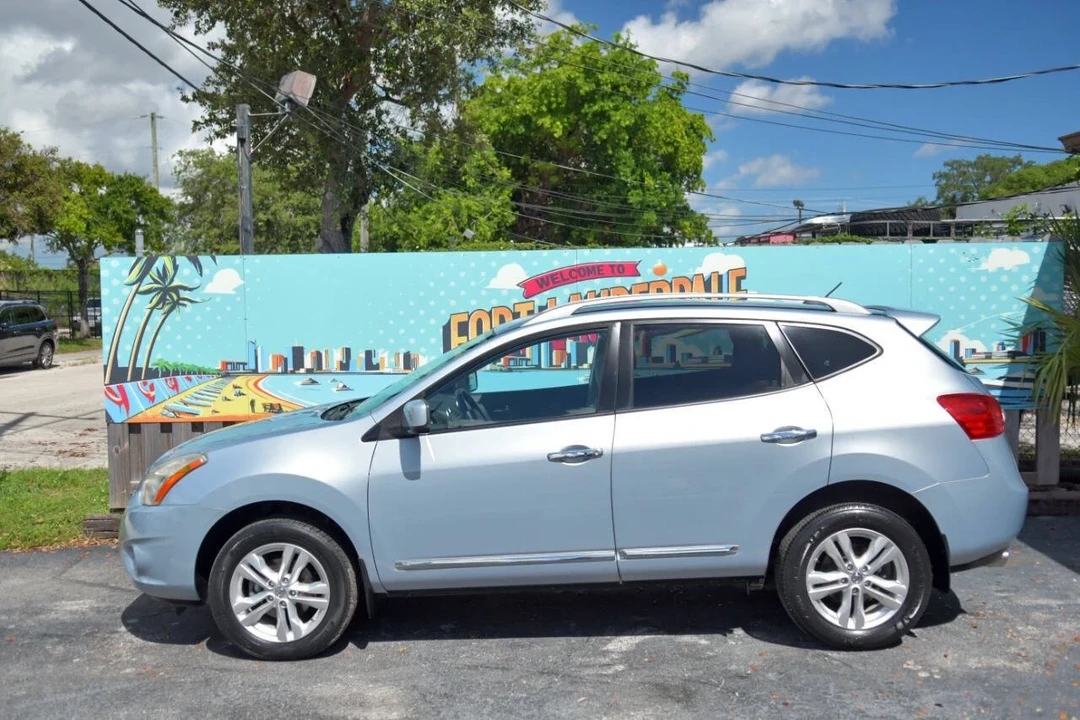 2012 Nissan Rogue - Image 4 of 12