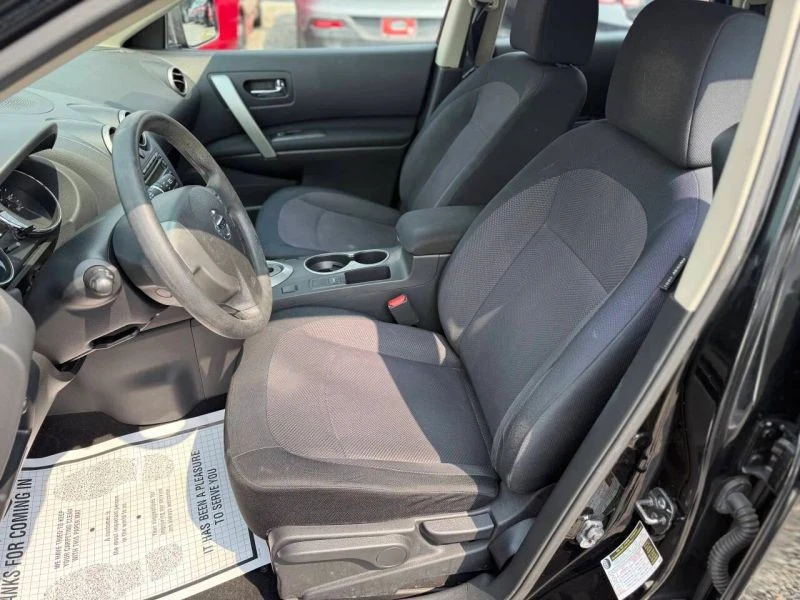 2012 Nissan Rogue - Image 10 of 12