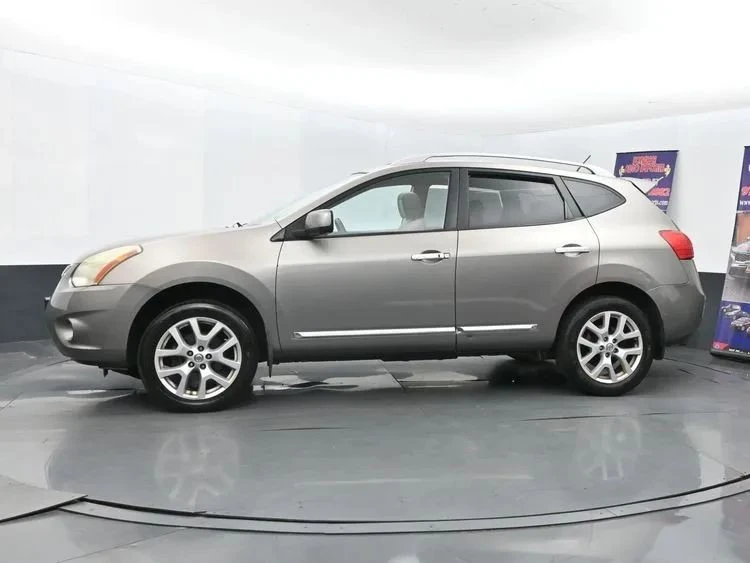 2012 Nissan Rogue - Image 5 of 12