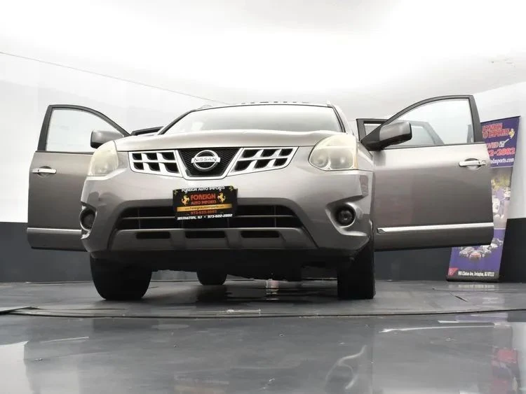 2012 Nissan Rogue - Image 11 of 12
