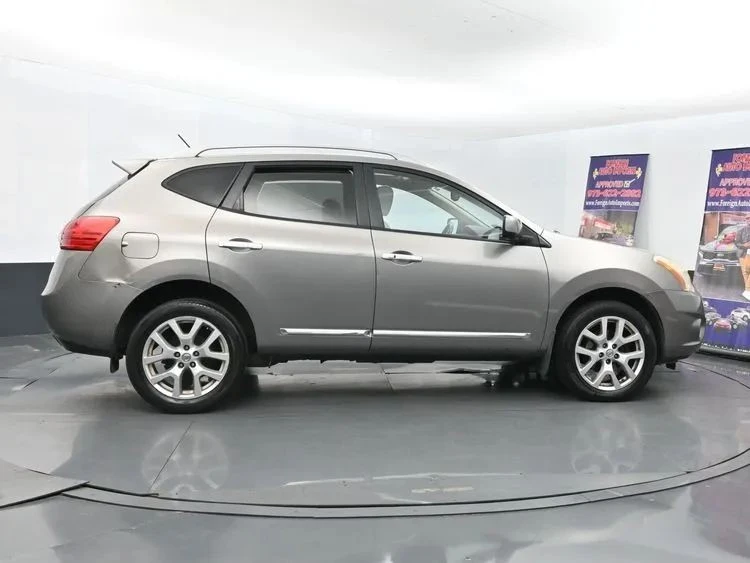 2012 Nissan Rogue - Image 4 of 12