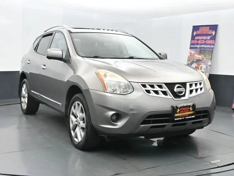 2012 Nissan Rogue - Image 2 of 12