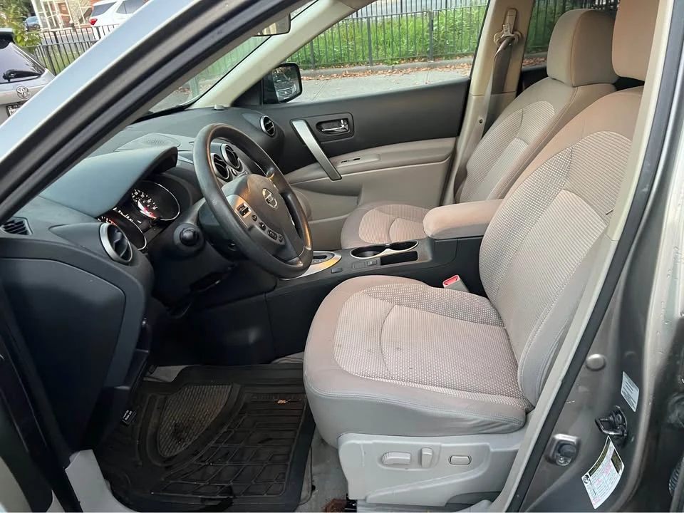 2012 Nissan Rogue - Image 11 of 20