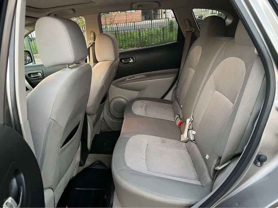 2012 Nissan Rogue - Image 17 of 20