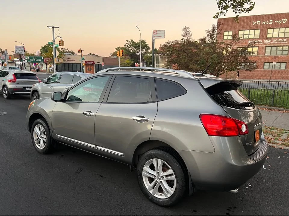 2012 Nissan Rogue - Image 8 of 20