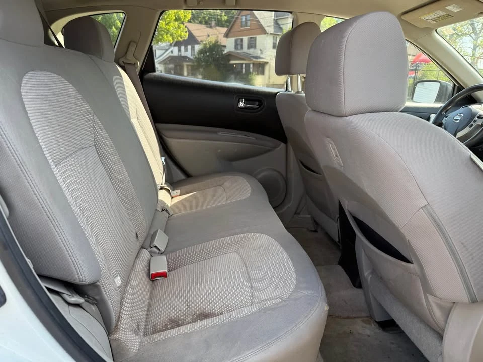 2012 Nissan Rogue - Image 11 of 19