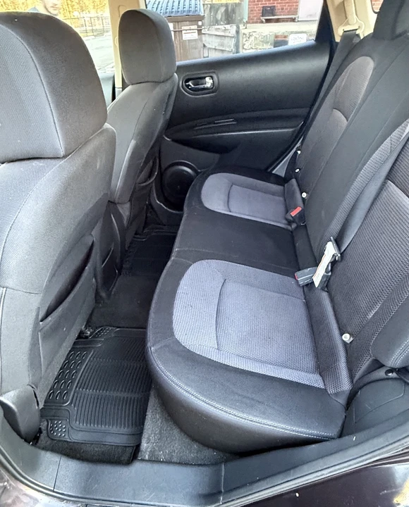 2012 Nissan Rogue - Image 9 of 15