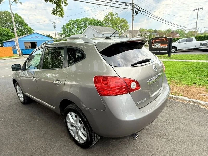2012 Nissan Rogue - Image 7 of 12