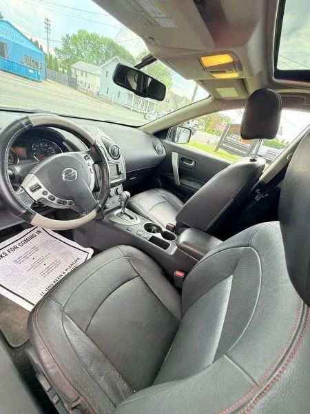 2012 Nissan Rogue - Image 11 of 12