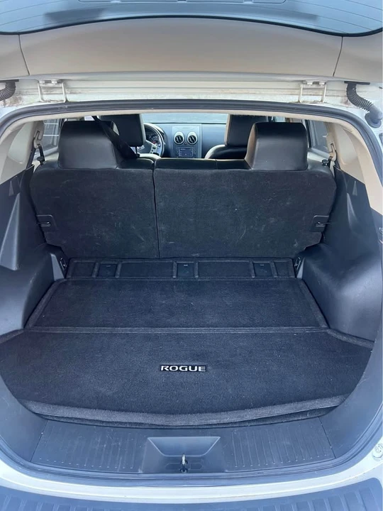 2012 Nissan Rogue - Image 9 of 11