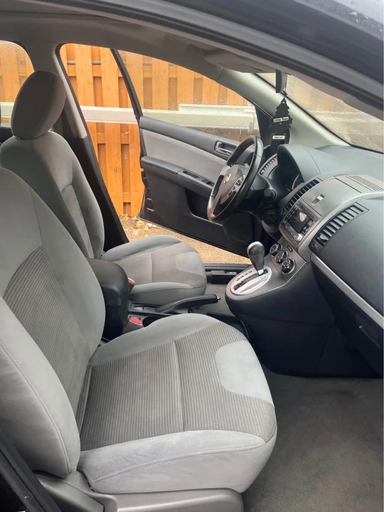 2012 Nissan Sentra - Image 10 of 14