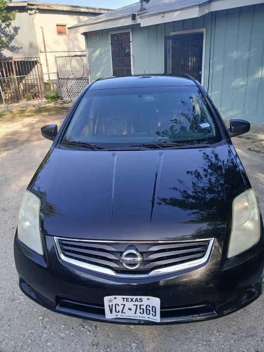 2012 Nissan Sentra - Image 3 of 9