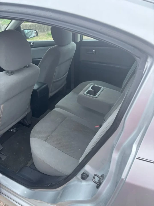 2012 Nissan Sentra - Image 5 of 6