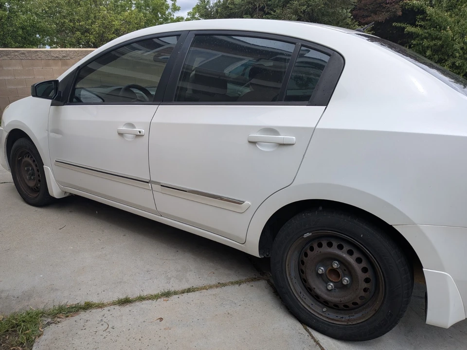 2012 Nissan Sentra 6th Gen - Image 8 of 31