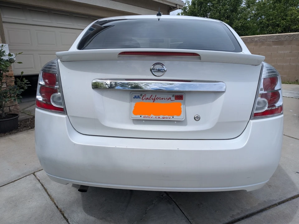 2012 Nissan Sentra 6th Gen - Image 5 of 31