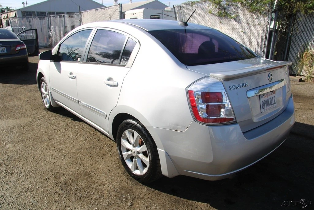 2012 Nissan Sentra 6th Gen - Image 9 of 21
