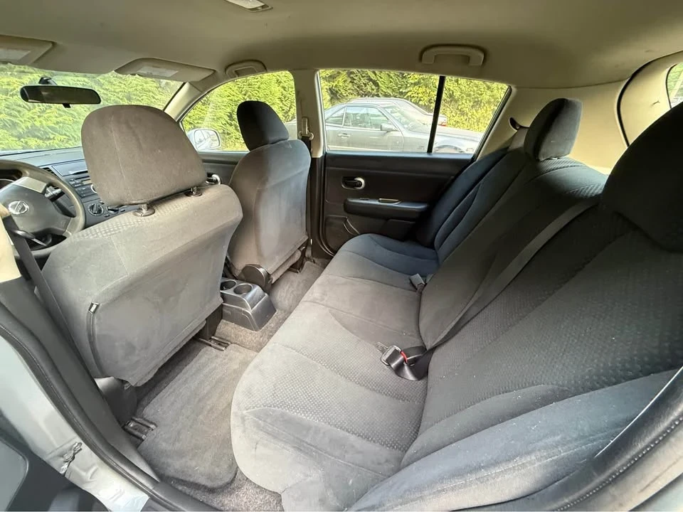 2012 Nissan Versa - Image 13 of 14