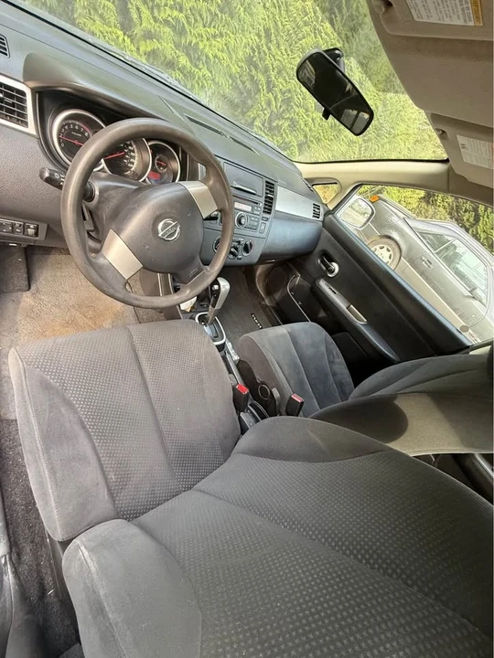 2012 Nissan Versa - Image 9 of 14
