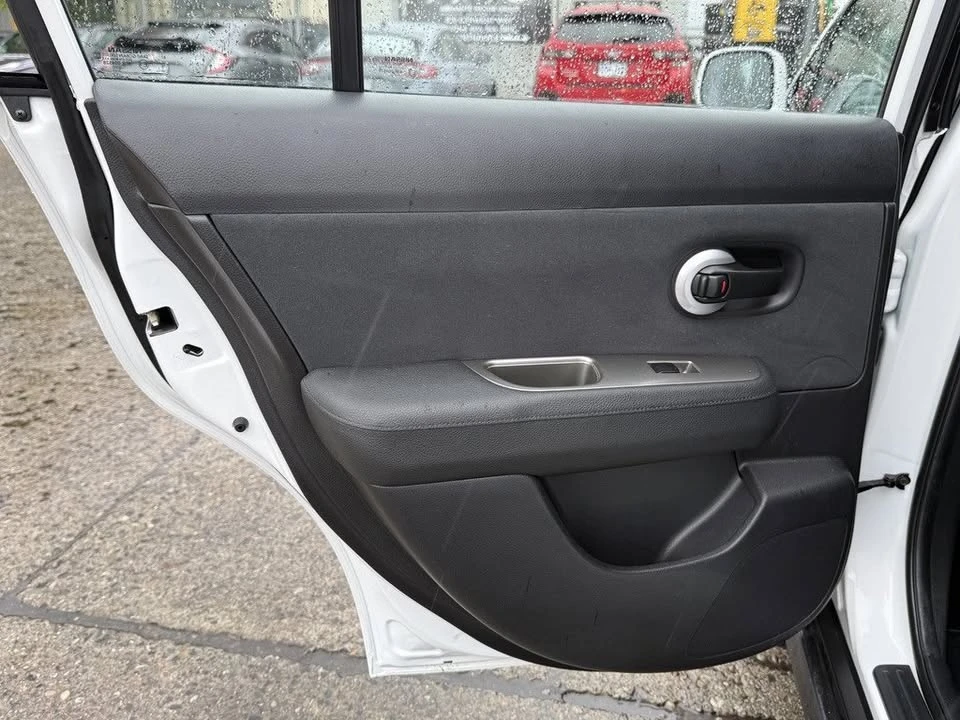 2012 Nissan Versa - Image 19 of 19