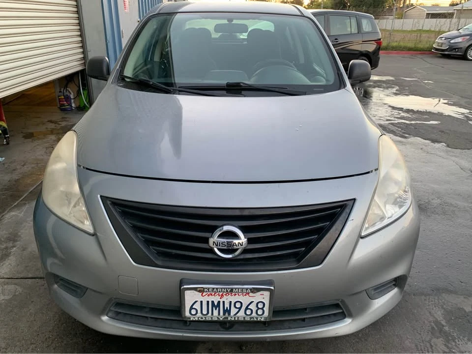 2012 Nissan Versa - Image 2 of 7