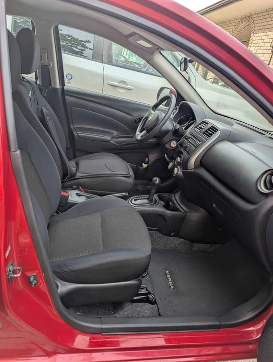 2012 Nissan Versa - Image 4 of 5