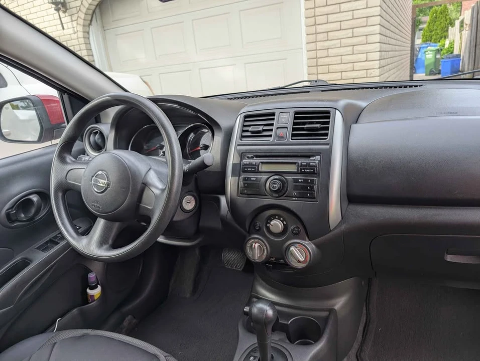 2012 Nissan Versa - Image 5 of 5