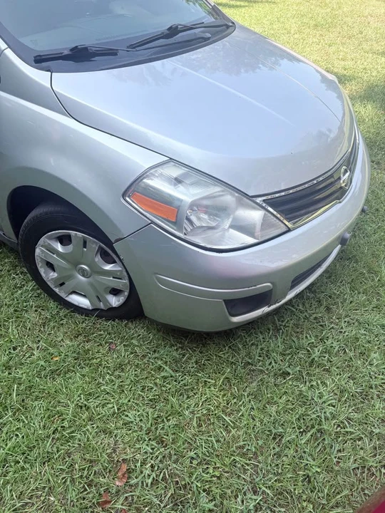 2012 Nissan Versa - Image 3 of 5